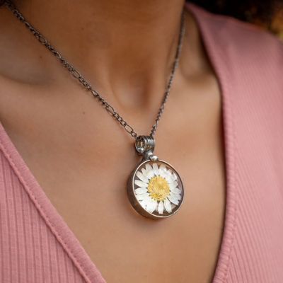 Alternate image for Natural Daisy Pendant Necklace for Women, Real Pressed Flower Jewelry