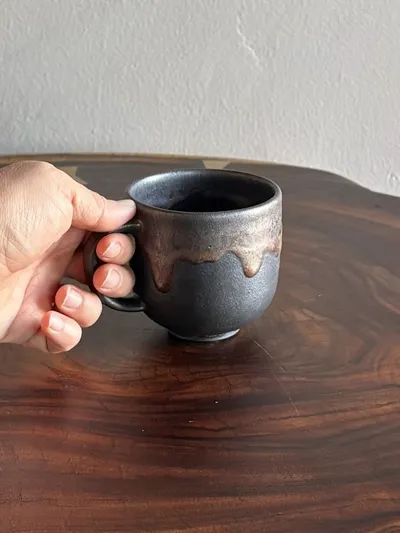 Alternate image for Molten Metallic mug