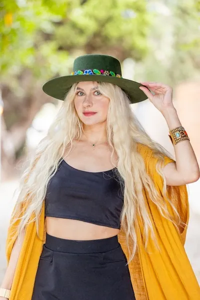 Alternate image for Spanish Hunter Green - Flourish Band