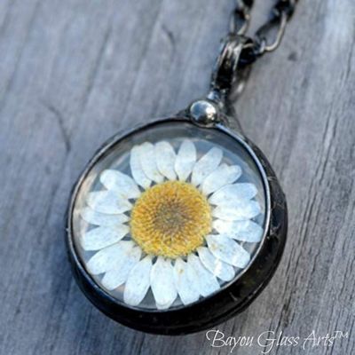 Alternate image for Natural Daisy Pendant Necklace for Women, Real Pressed Flower Jewelry