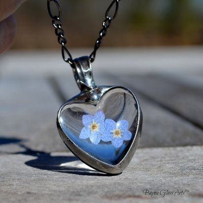 Alternate image for Natural Forget-Me-Not Heart Pendant Necklace